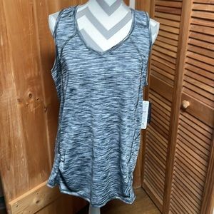 NWT reebok performance tank 2x